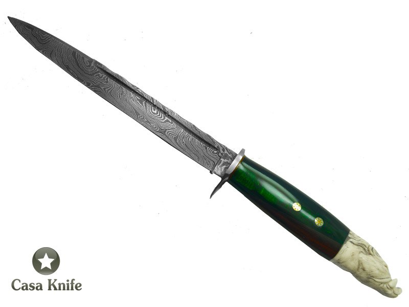 Faca Javalizeira para colecionador forjada em aço damasco. Empunhadura em Jacaranda Bahia com Resina, 38 cm