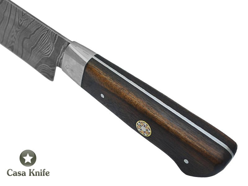 Faca Master Cheff para colecionador forjada em aço damasco. Empunhadura em canela preta, 31 cm