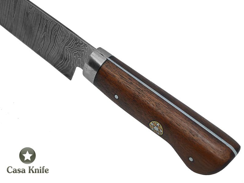 Faca Master Cheff para colecionador forjada em aço damasco. Empunhadura em madeira de parajú, 29 cm