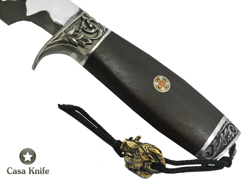 Faca Nessmuk para colecionador forjado em aço San Mai 1070/ 304 /58 HCR, Empunhadura em Ibuia, 23 cm