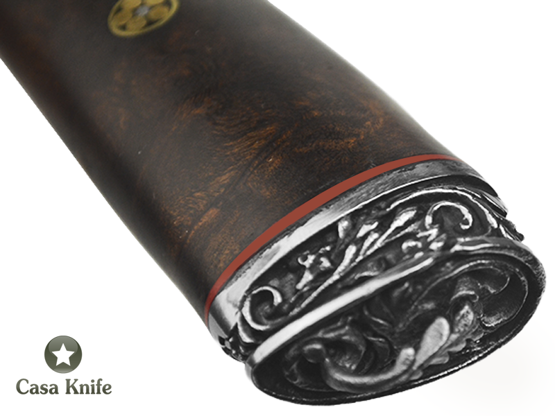 Faca para churrasco para colecionador forjado em aço 1070. Empunhadura em Imbuia e Cipreste, 31 cm