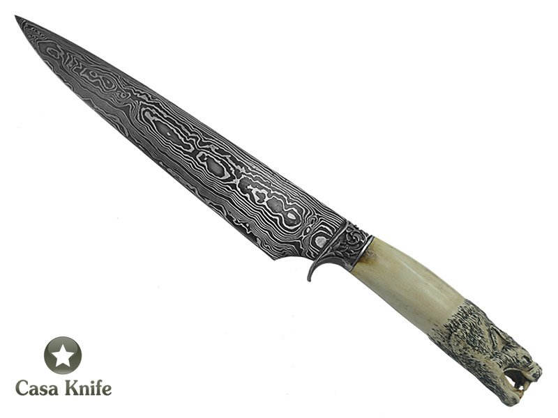 Faca churrasco Montecristo para colecionador forjado em aço damasco padrão aleatório. Empunhadura Chifre de cervo esculpido, 38 cm