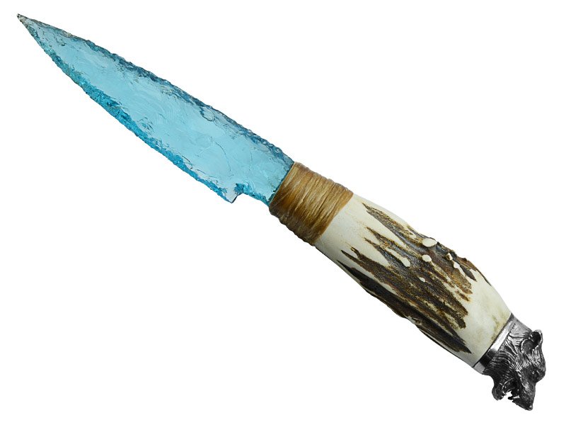 Faca para colecionador em Obsidiana. Empunhadura em chifre de cervo, 27 cm