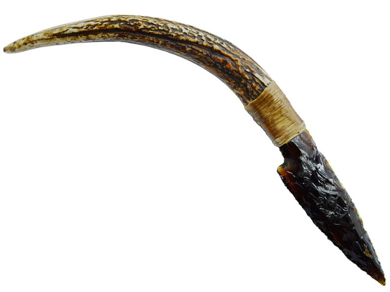 Faca para colecionador em Obsidiana. Empunhadura em chifre de cervo, 25 cm
