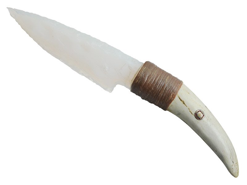 Faca para colecionador em Obsidiana. Empunhadura em chifre de cervo, 24 cm