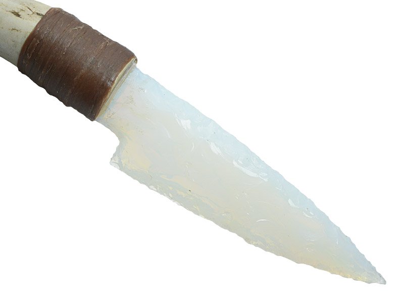 Faca para colecionador em Obsidiana. Empunhadura em chifre de cervo, 24 cm