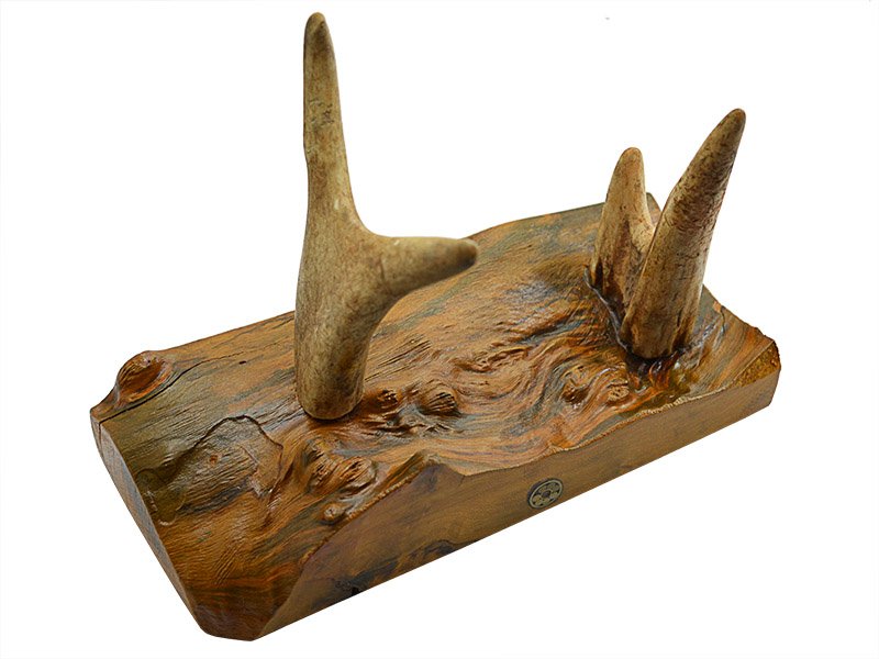 Faca para colecionador em Obsidiana. Empunhadura em chifre de cervo, 25 cm