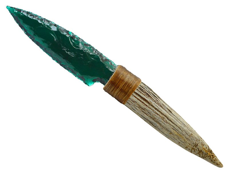 Faca para colecionador em Obsidiana. Empunhadura em chifre de cervo, 26 cm
