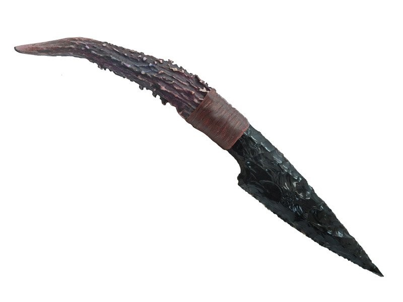 Faca para colecionador em Obsidiana. Empunhadura em chifre de cervo, 30 cm