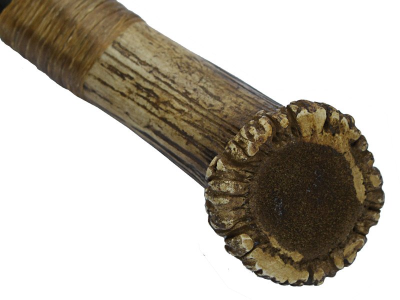 Faca para colecionador em Obsidiana preta. Empunhadura em chifre de cervo, 29 cm
