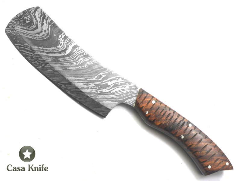 Faca para colecionador forjada em aço damasco, com Empunhadura escalavrada em Pau - Ferro , 30 cm