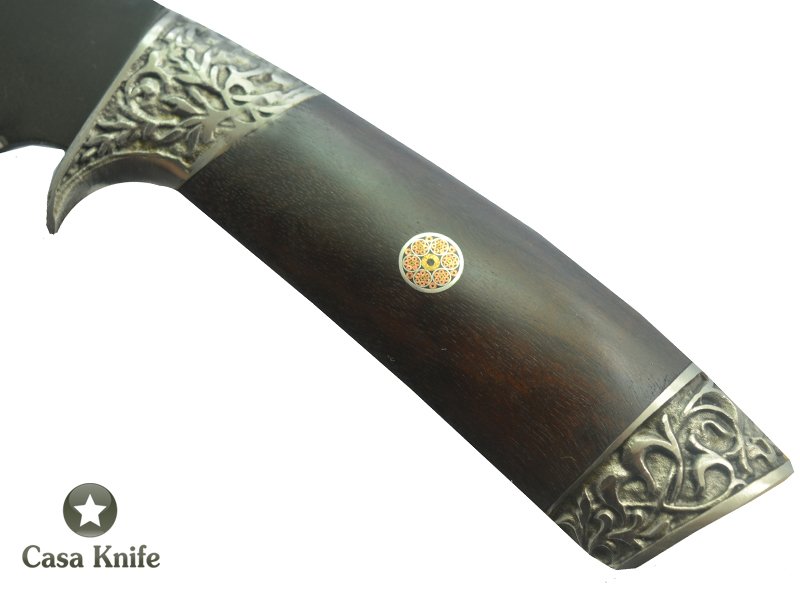 Faca para colecionador forjado em aço Go Mai em 5 camadas, 3 em aço 6160 e 2 em aço inox 420. Empunhadura Macaranduba, 28 cm