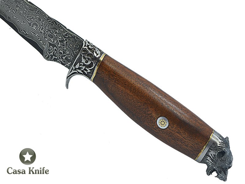Faca Sangradeira Montecristo para colecionador em aço damasco. Empunhadura em madeira sucupira, 41 cm