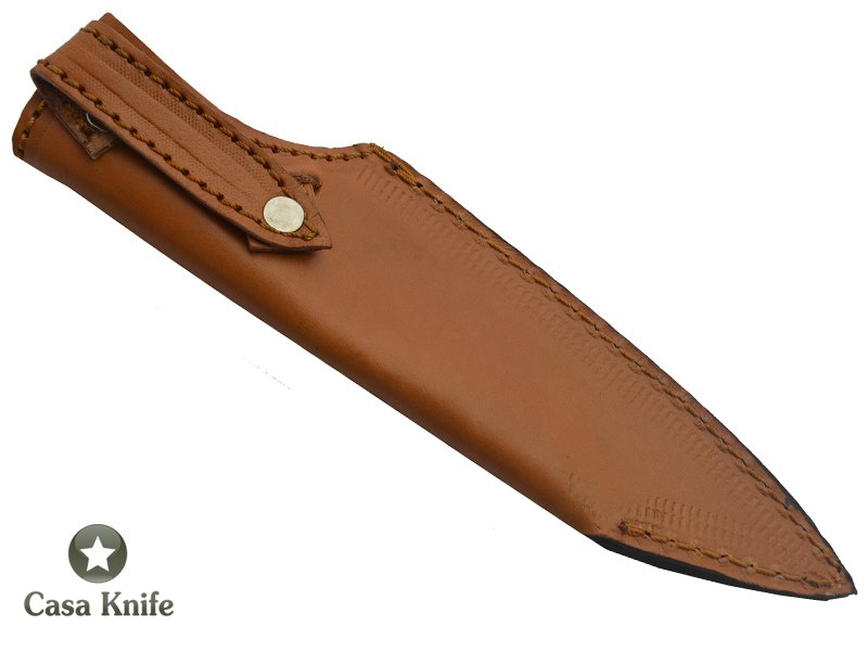 Faca Skinner para colecionador forjado em aço damasco. Empunhadura em chifre de Bufalo, 23 cm