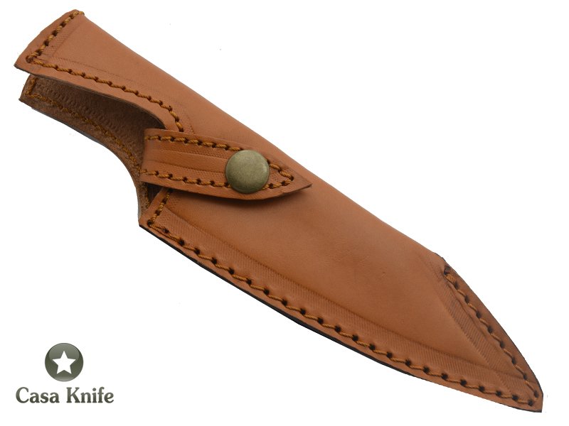 Faca Skinner para colecionador forjado em aço damasco. Empunhadura em chifre de Bufalo, 23 cm