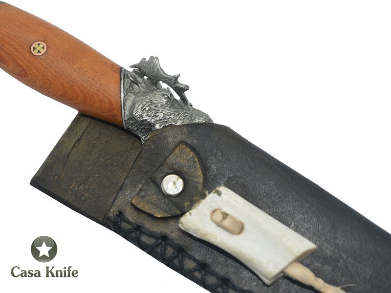 Faca Skinner Monte Cristo para colecionador forjado em aço inox 420. Empunhadura em Marfim, 25 cm