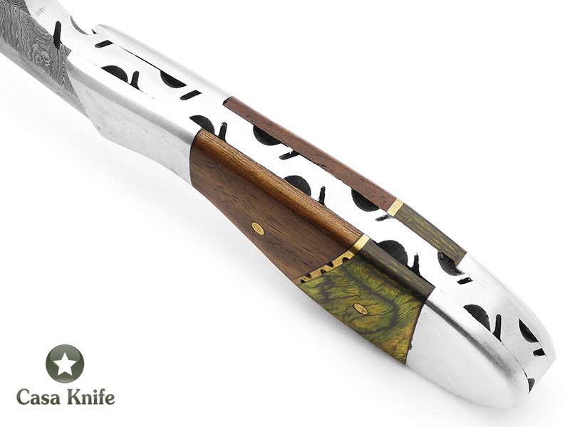 Faca Skinning para colecionador em aço damasco com empunhadura em osso e madeira estabilizada 20 cm