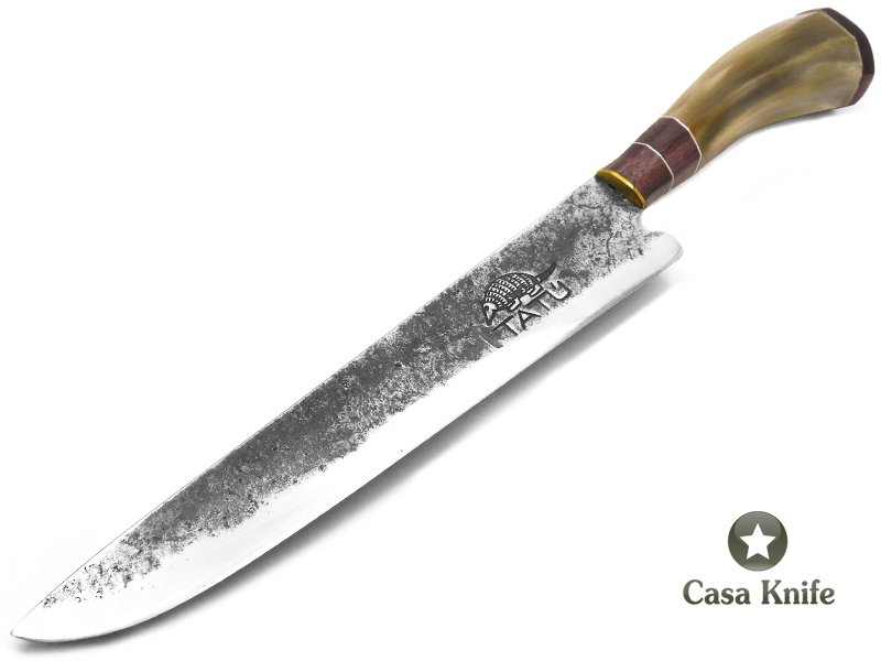 Faca Tatú para colecionador em aço carbono com empunhadura em osso e madeira 37 cm