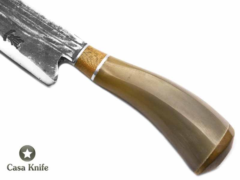 Besouro faca para colecionador em aço carbono com empunhadura em osso e madeira 37 cm
