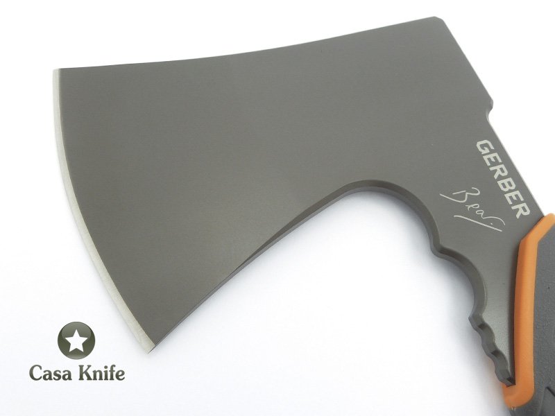 Gerber Bear Grylls Machadinho em aço carbono 24 cm