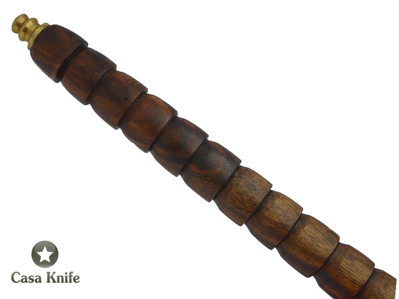 Machado Tomahawk pipe para colecionador em aço damasco com empunhadura em madeira de Jacarandá da Bahia, 53cm
