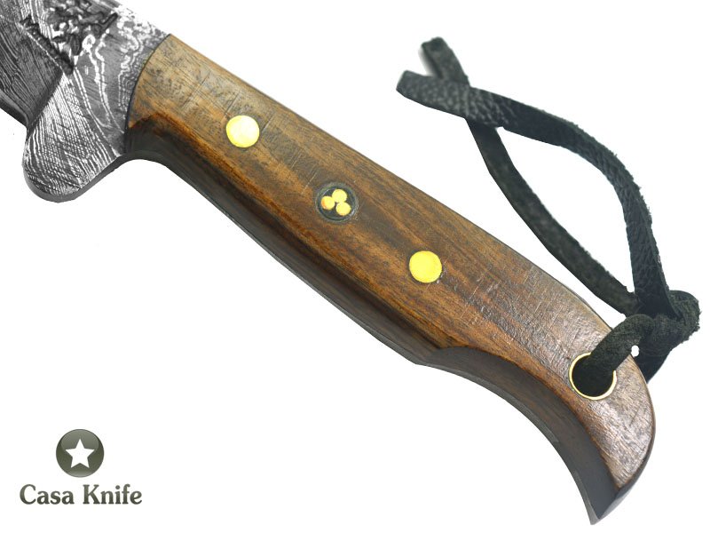 Monte Cristo Faca para colecionador forjada em aço damasco, com empunhadura em em Pau- Ferro, 24 cm