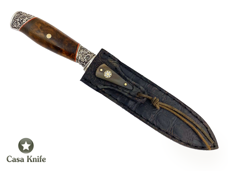 Monte Cristo Faca para colecionador forjada em aço damasco 15N20 / 1095 / 58 HCR / 288 camadas. Empunhadura em Radica de Roseira, 29 cm