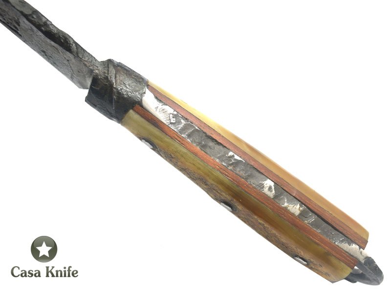 Montecristo faca Brüt Forge integral para colecionador em aço carbono com empunhadura em Chifre de Carneiro, 42 cm