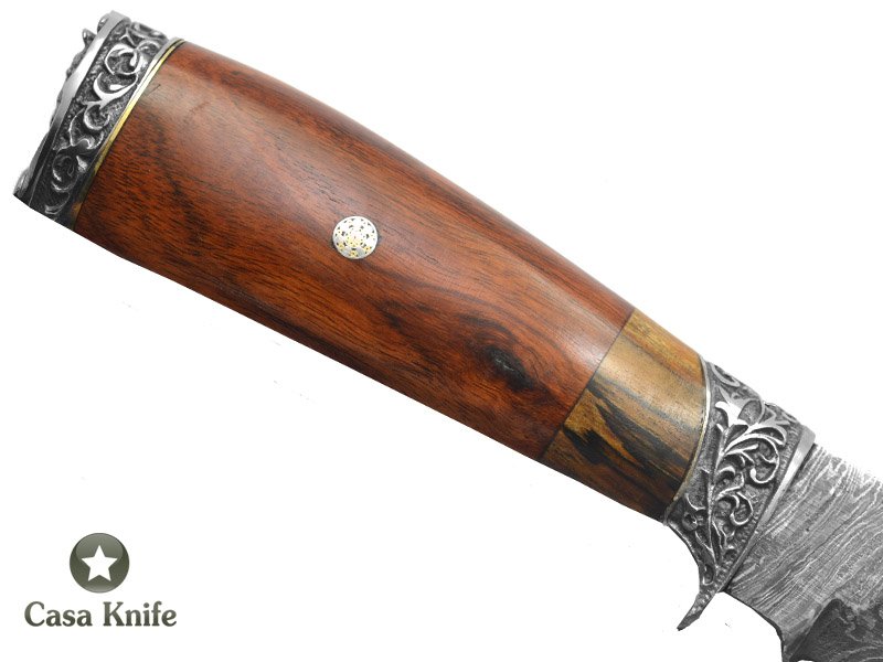 Montecristo Faca para churrasco para colecionador forjada em aço damasco escalavrado. Empunhadura em Jacaranda Bahia, 29 cm