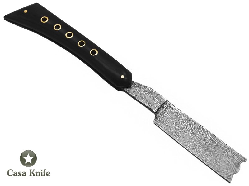Navalha para colecionador em aço damasco com empunhadura em chifre de búfalo 24 cm
