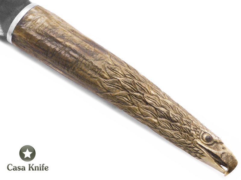 Sabre faca para correar em aço 1080 oxidado com empunhadura em chifre de cervo esculpido 29 cm