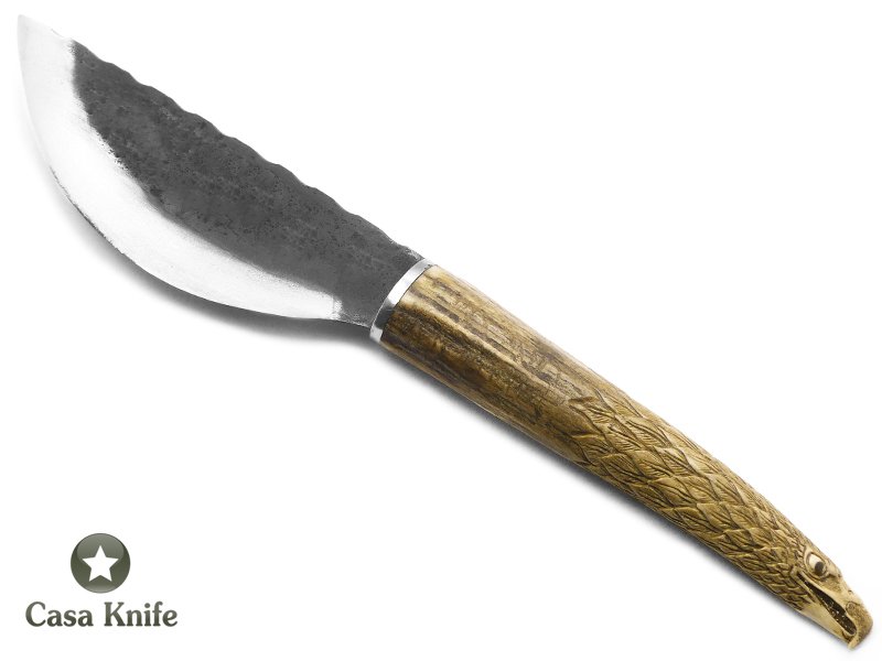 Sabre faca para correar em aço 1080 oxidado com empunhadura em chifre de cervo esculpido 29 cm