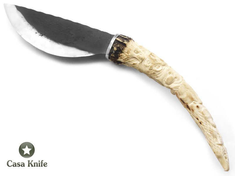 Sabre faca para correar em aço 1080 oxidado com empunhadura em chifre de cervo esculpido 30 cm